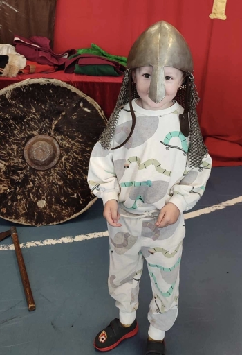 c4428ba7770148aa0b2ba5918879f737.jpeg
